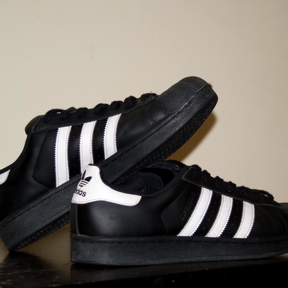 Black Adidas Superstar